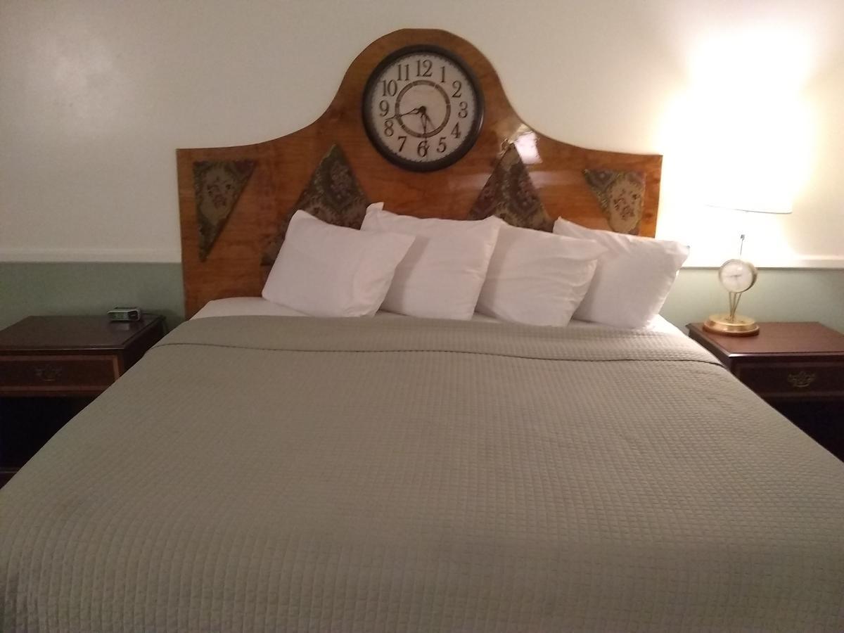 The Charles Inn Бангор Екстериор снимка