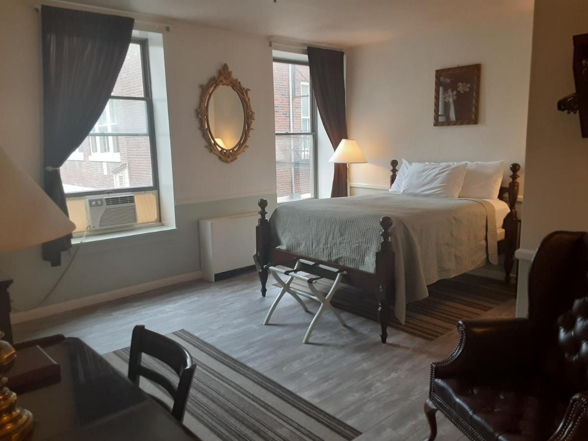 The Charles Inn Бангор Екстериор снимка
